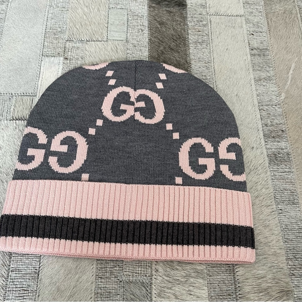 GG Winter Beanie Hats… Chocolate, Gray or Pink - Picture 4 of 7